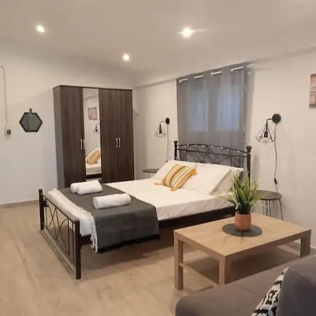 Cozy New In Tzanata *